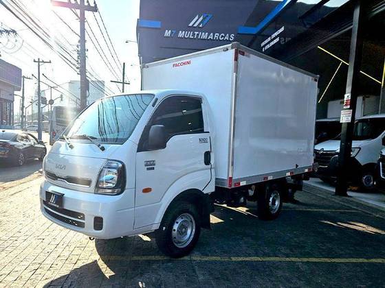 KIA BONGO 2.5 TD DIESEL STD CS 4x4 MANUAL KIA BONGO 2.5 TD DIESEL STD CS 4x4 MANUAL